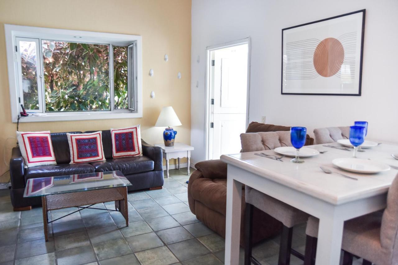 אחיחיק Casa Jardin-Lakeside Boutique Resort By Restavio מראה חיצוני תמונה
