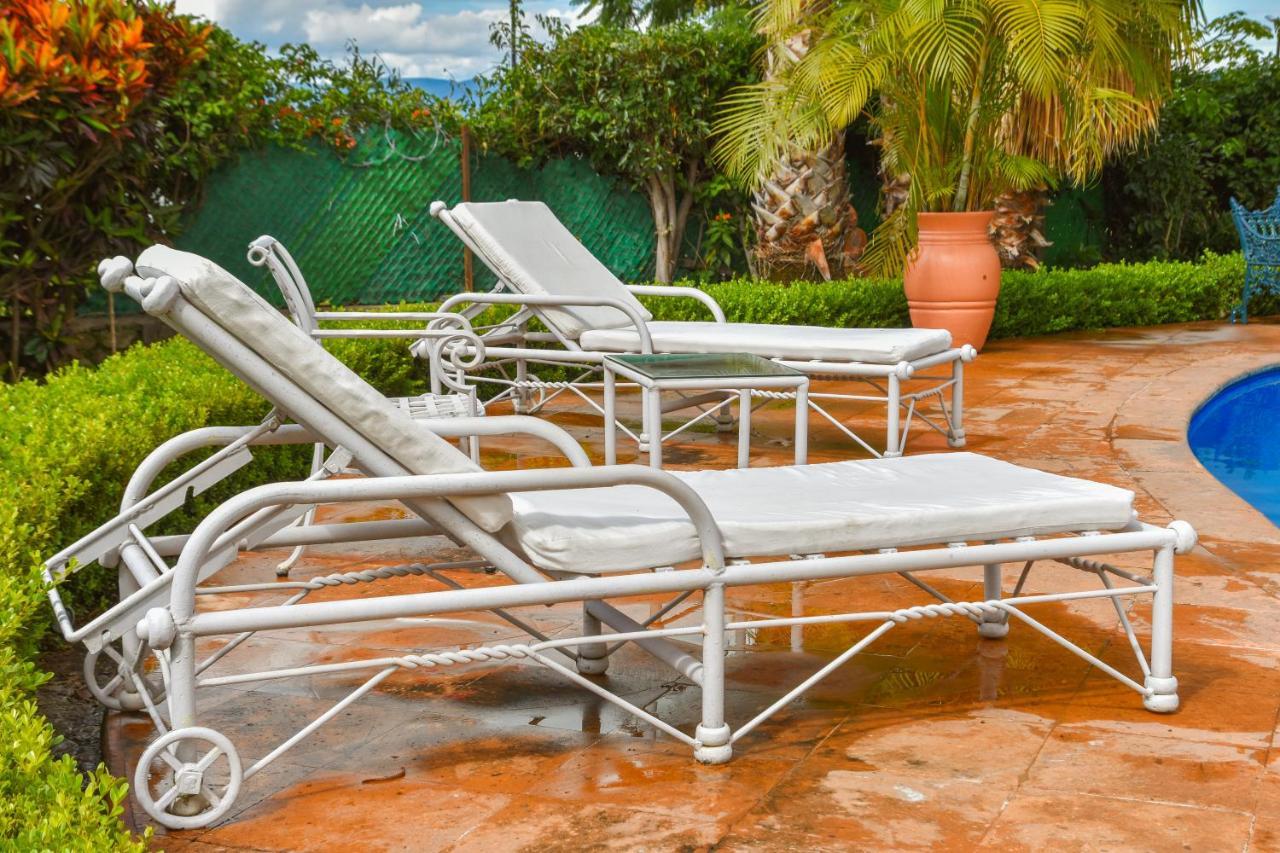 אחיחיק Casa Jardin-Lakeside Boutique Resort By Restavio מראה חיצוני תמונה