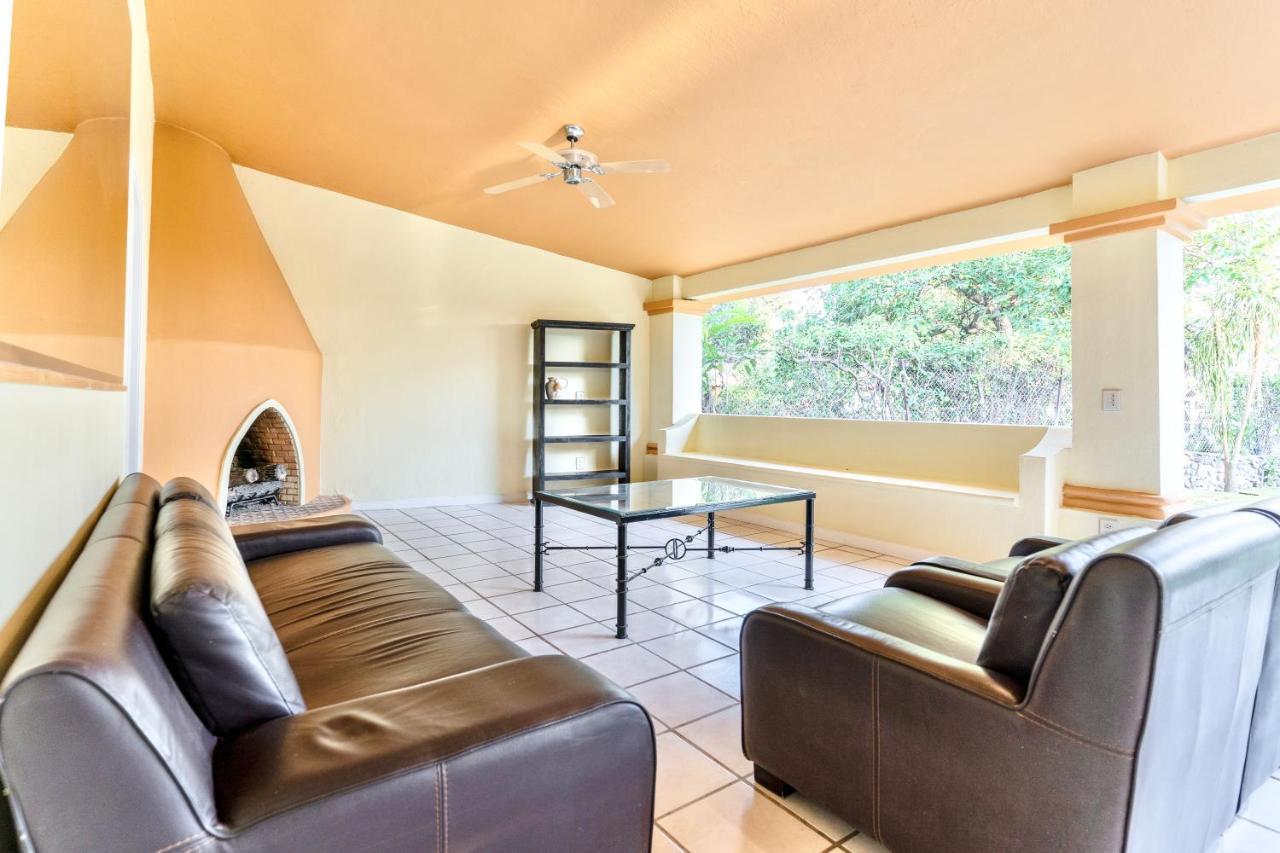 אחיחיק Casa Jardin-Lakeside Boutique Resort By Restavio מראה חיצוני תמונה